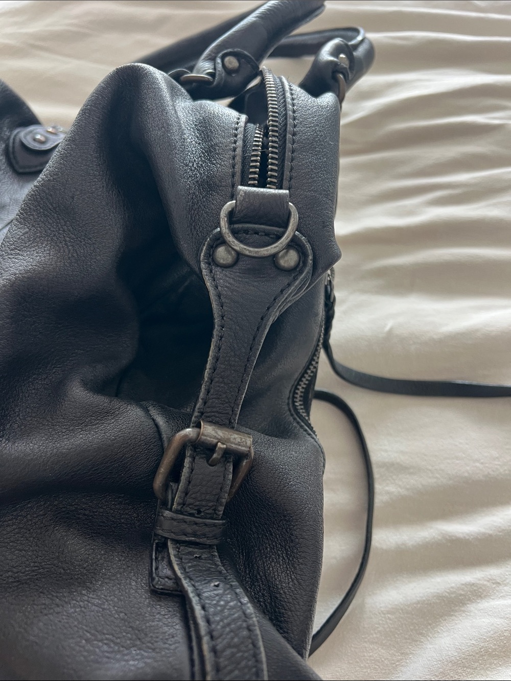 Free People Emerson Bag Black (no metal hangtag/no crossbody strap) RT $248 - Picture 10 of 11